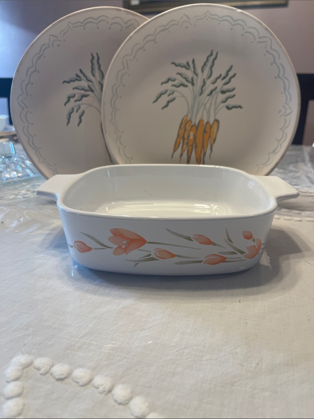 Vintage Corningwere set with two carrot dishes from threshold bundle.